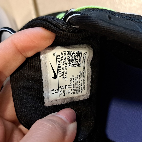 Mens 11 running shoes - Picture 4 of 8